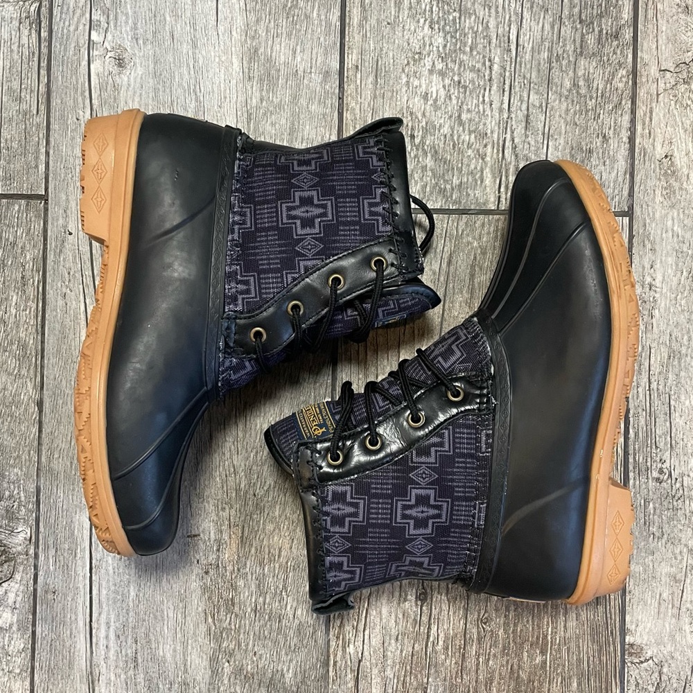 Pendleton Black and Tan Patterned Duck Boots